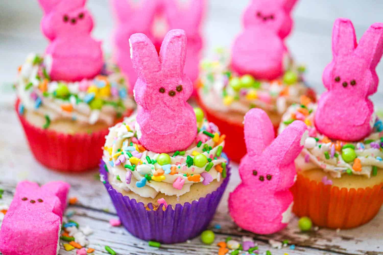 easter bunny cupcakes with peeps