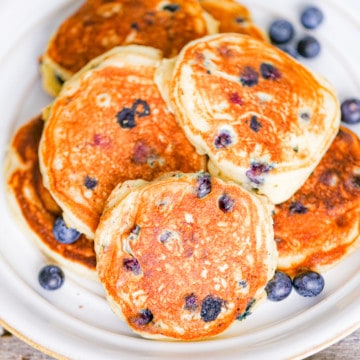 Fluffy Greek Yogurt Blueberry Pancakes