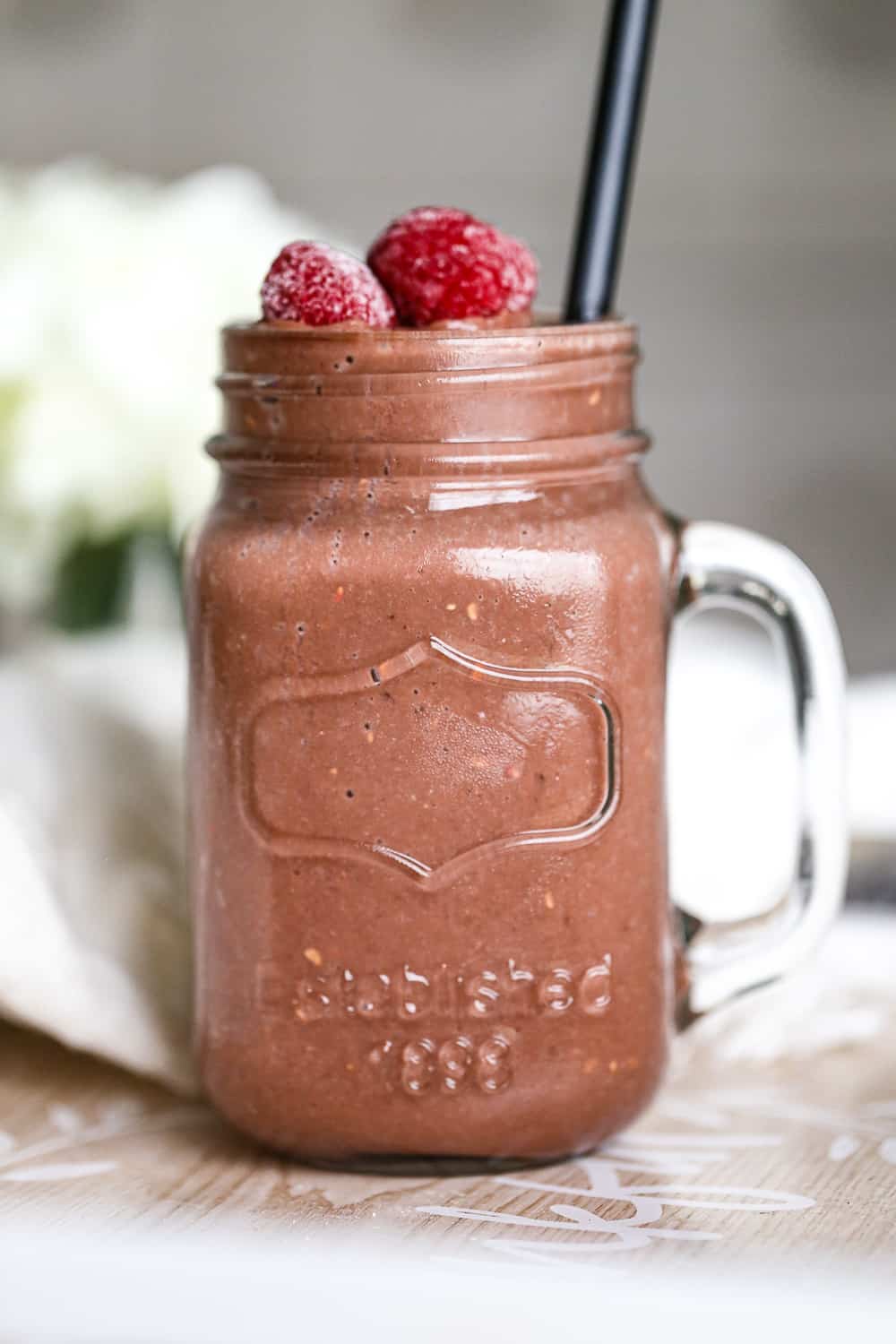 healthy dark chocolate banana smoothie recipe raspberries easy