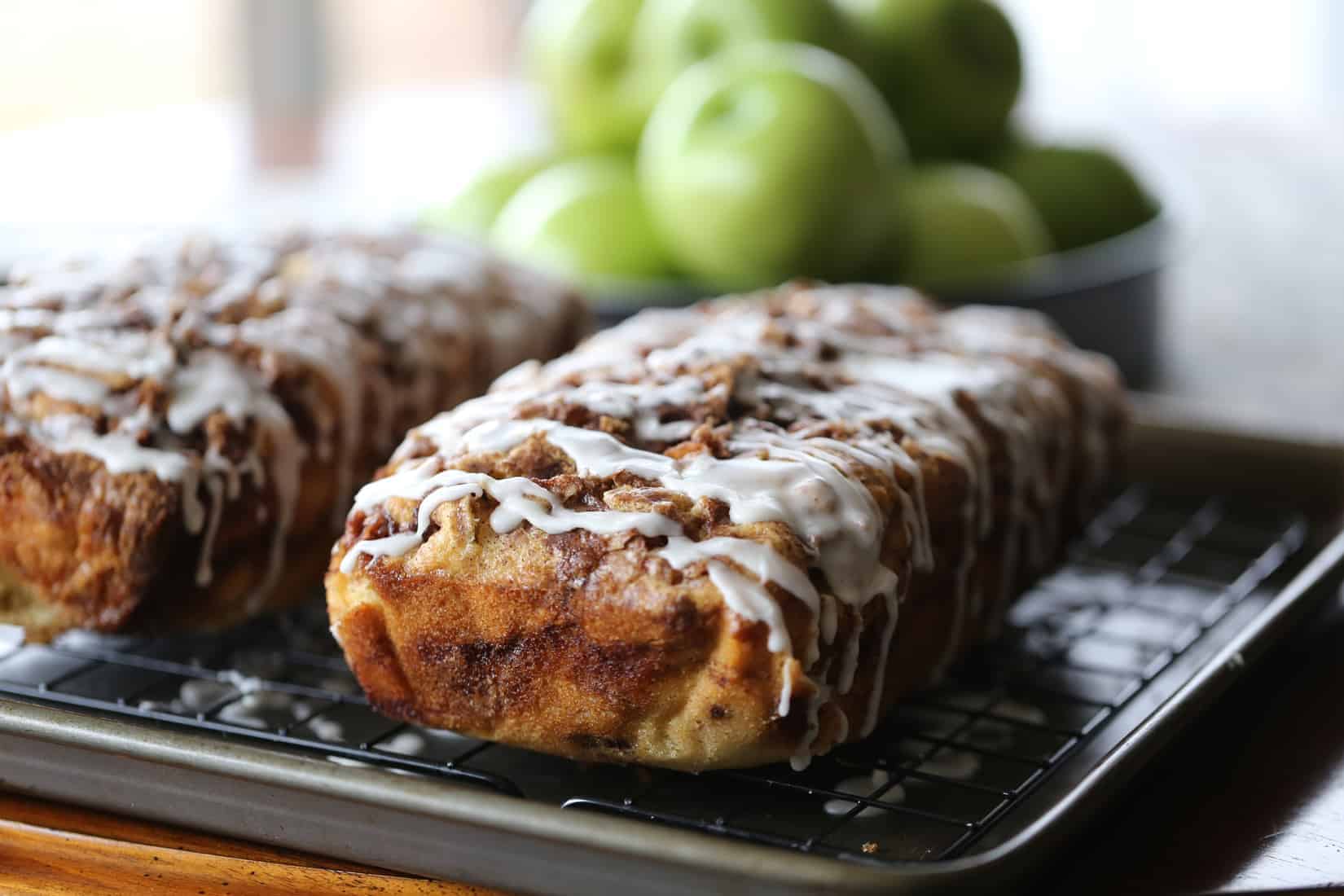 Awesome Country EASY Apple Fritter Bread! 