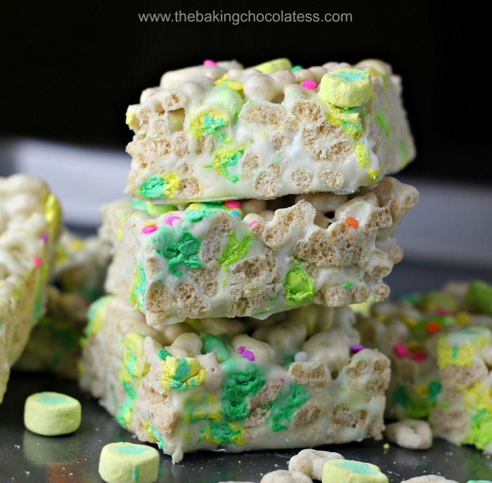 St Patricks Day treats featuring Lucky Charms Rice Krispie treats and festive cupcakes for a colorful holiday celebration