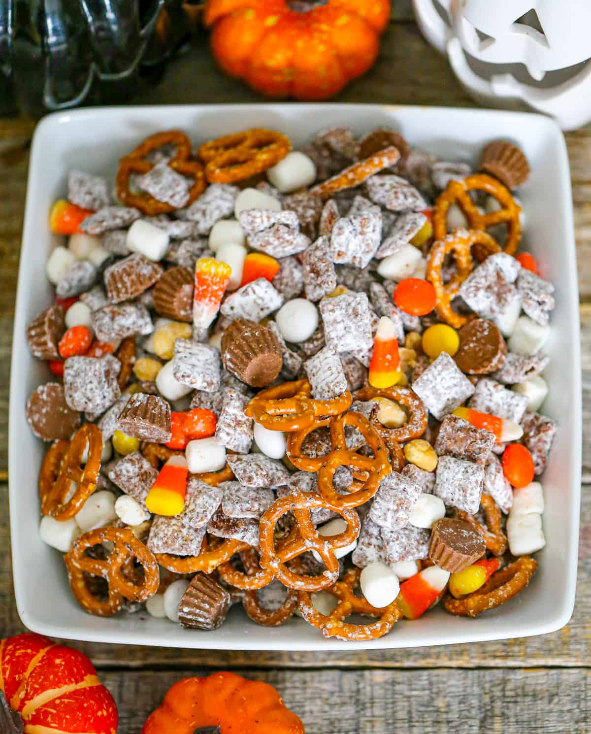 Halloween Party Puppy Chow mix recipe