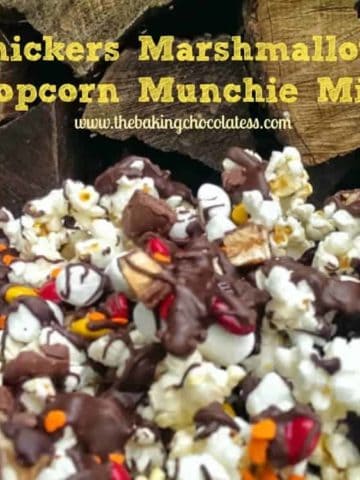 Snickers Marshmallow Popcorn Munchie Mix