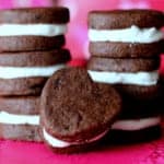 Home-made Oreo Heart Sandwich Cookies! {Cuteness Overload}