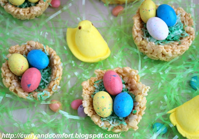 Easter Rice Krispies Bird's Nest with Whopper Robin Eggs by Curry and Comfort whoppers desserts
