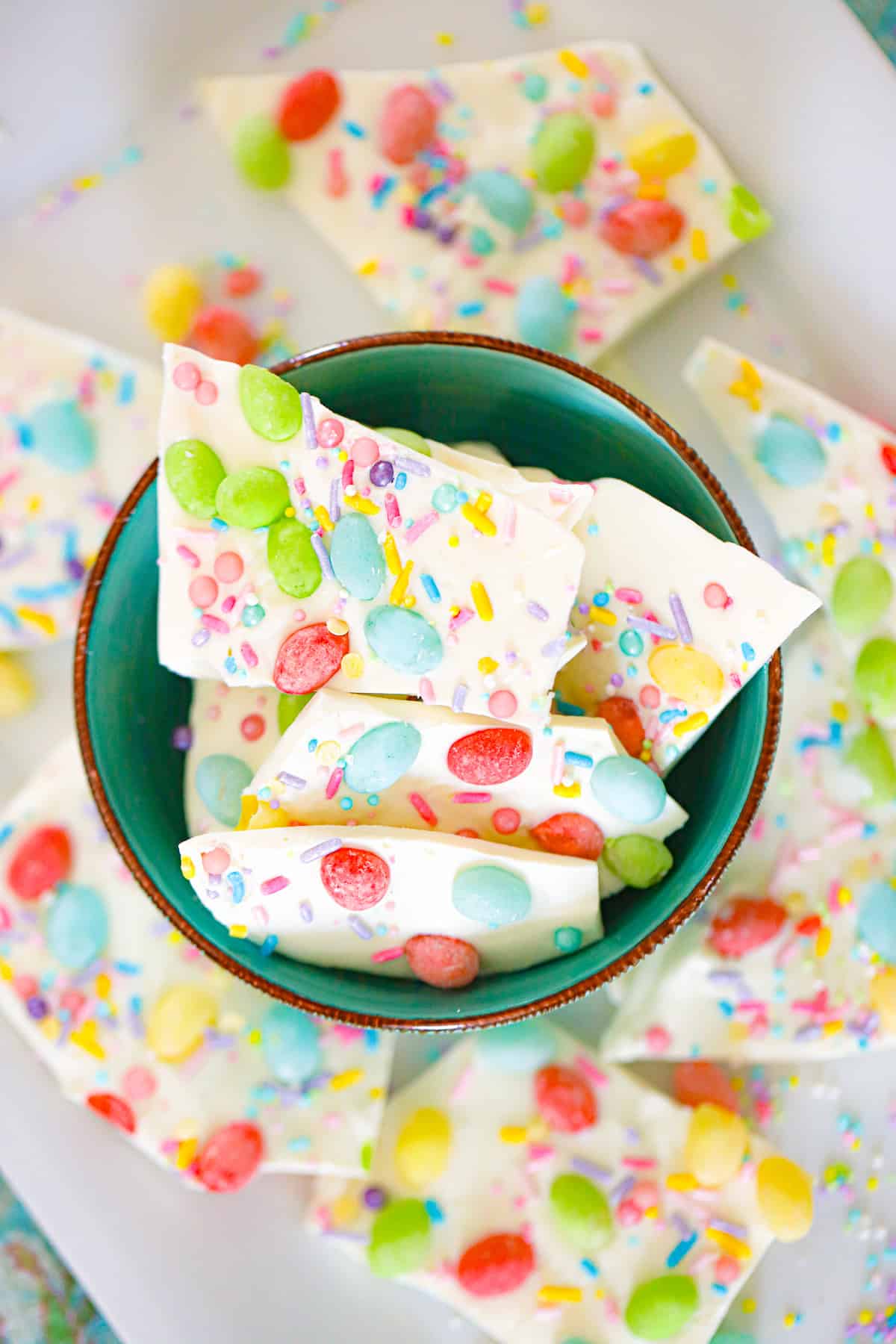 Easy Jelly Bean Bark made with creamy white chocolate and fruity jelly beans. A fun, colorful no‑bake Easter treat everyone loves.