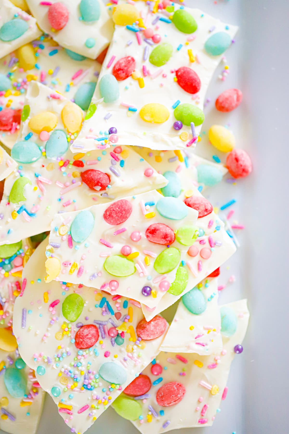 Easy Jelly Bean Bark made with creamy white chocolate and fruity jelly beans. A fun, colorful no‑bake Easter treat everyone loves.