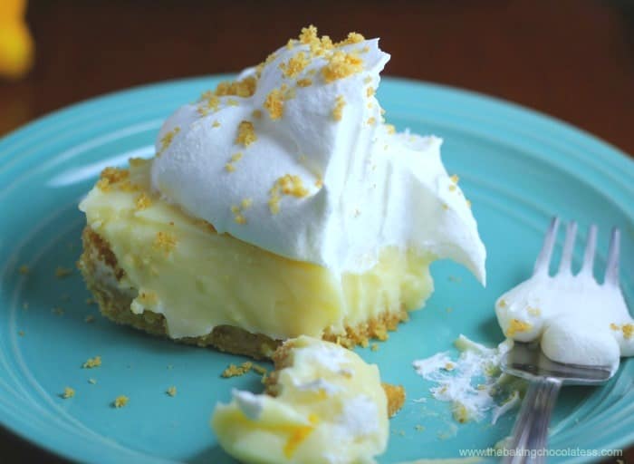 Luscious Lemon Sour Cream Pie!