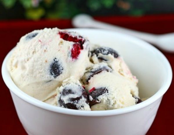 Drunken Cherry Vanilla Ice Cream @ Sticky Gooey Creamy Chewy