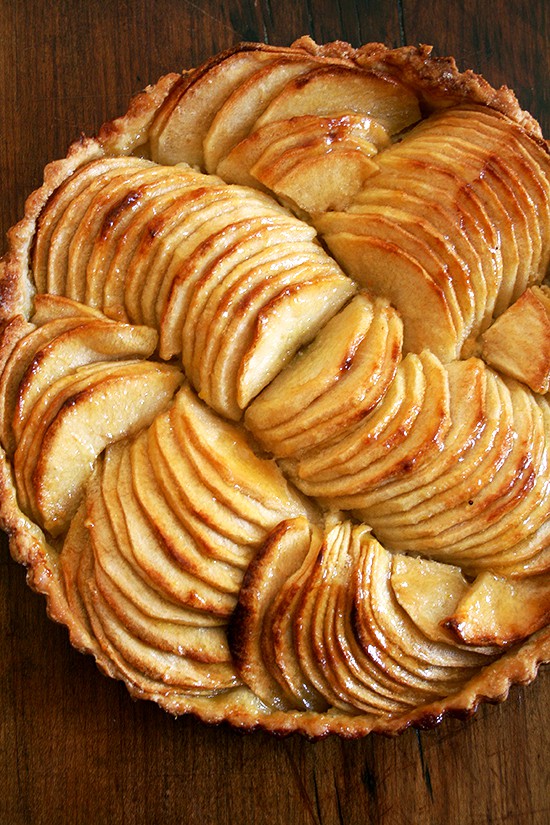 25 "Forbidden" Apple-icious Desserts That'll Tempt You