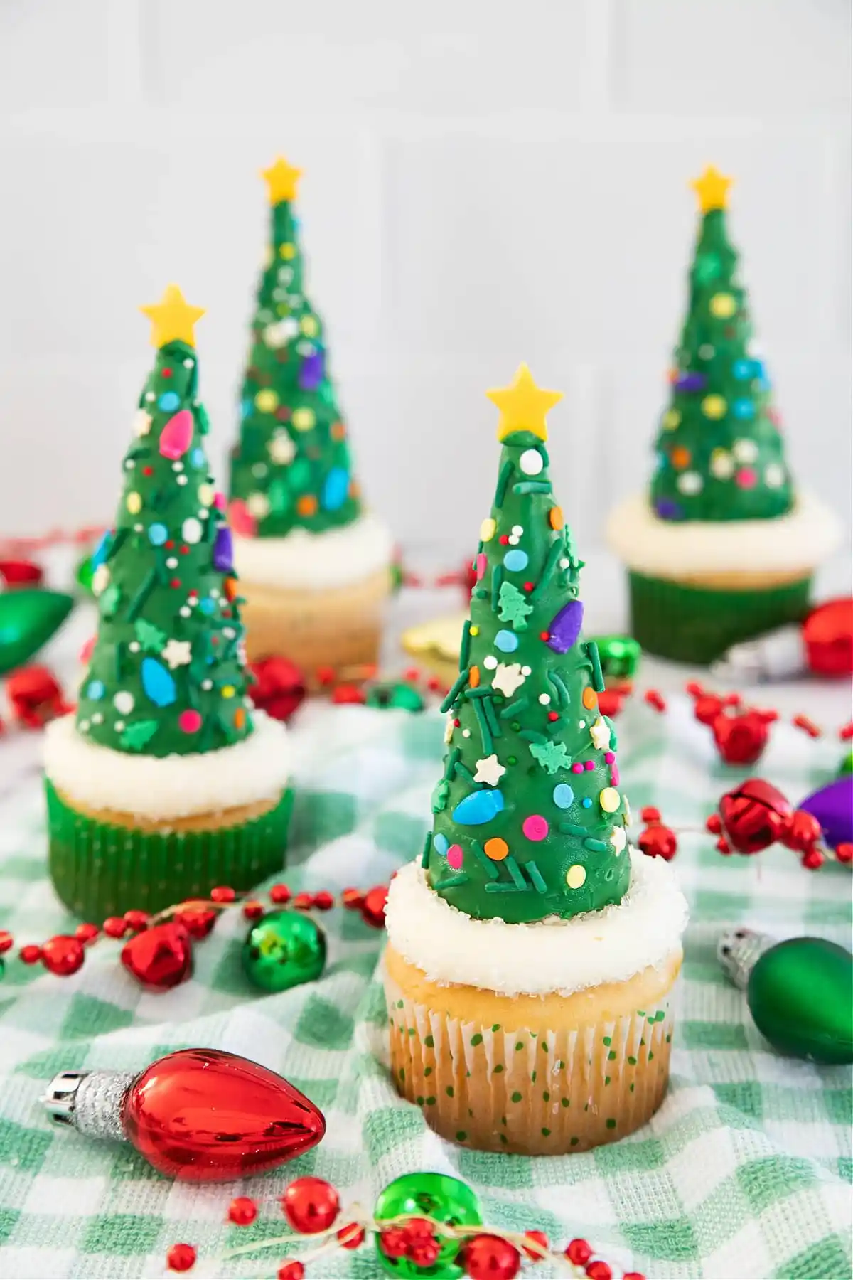 Christmas Tree Cupcakes @ Fun Money Mom