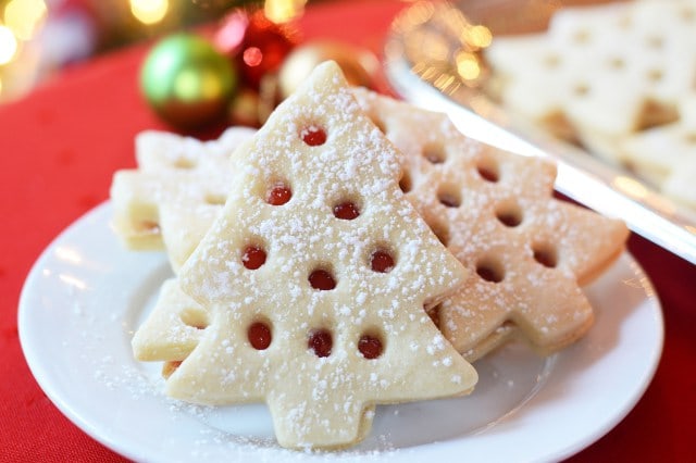 10 super slatkih deserata za božićno drvce za bor!
