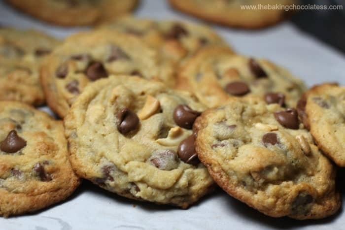 chocolate chip cookies with cashews