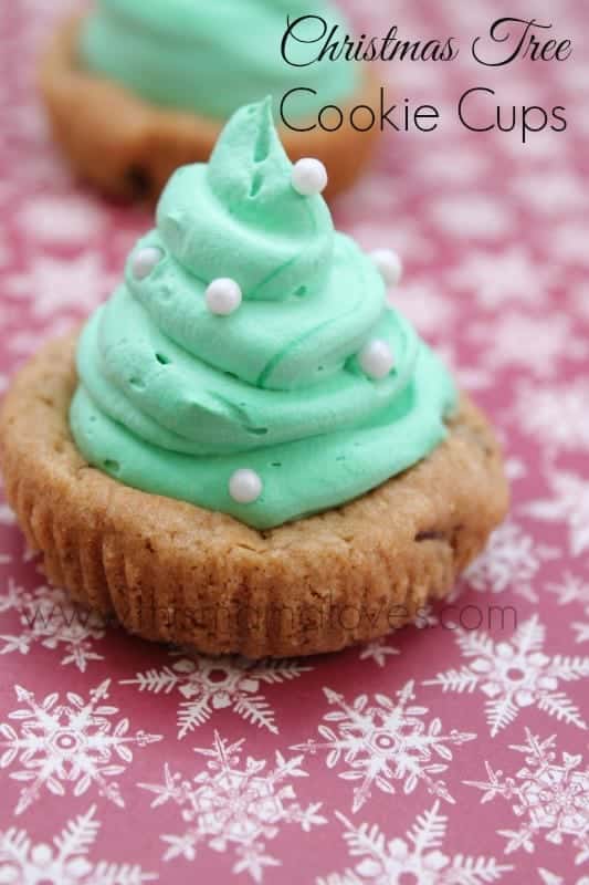 Christmas Tree Cookie Cups @ This Mama Loves