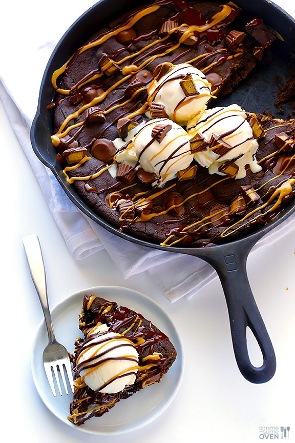 Chocolate Peanut Butter Skillet Cookie @ Gimme Some Oven heavenly desserts recipes