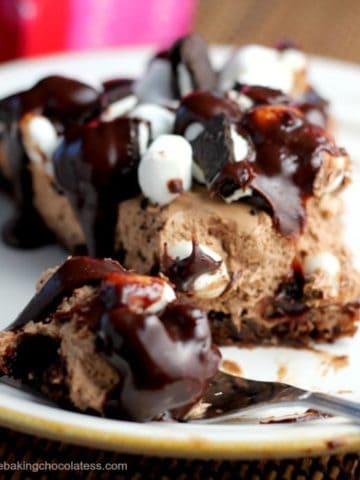 Chocolate Fudge Marshmallow Oreo Brownie Pie