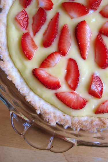 SRC Strawberry Lemon Curd Tart @ The Keenan Cookbook lemon berry desserts