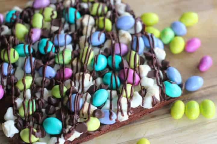 brownies with marshmallows and m&ms
