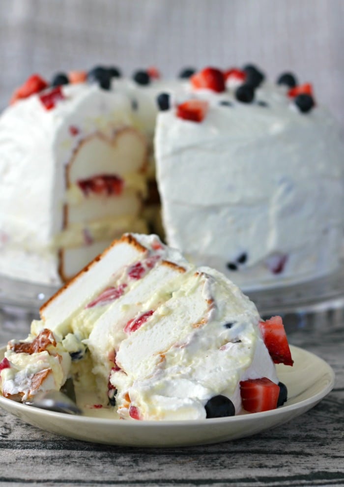 Layered Angel Food Cake: Fluffy Cake Layers Frosted w/ Whipped Cream