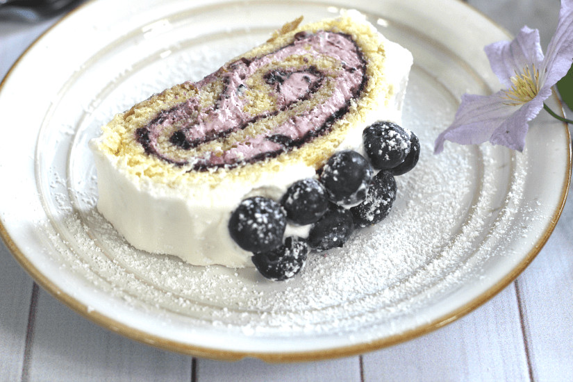 Blueberry Elderberry Cake Roll - It's Luscious!