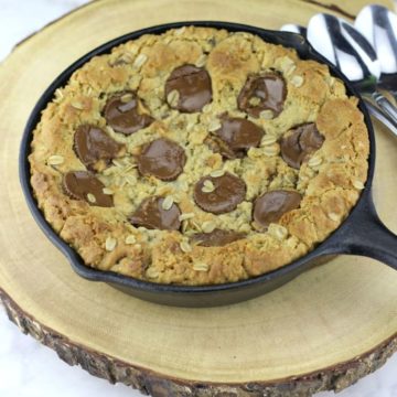 Chocolate Chip Skillet Cookie