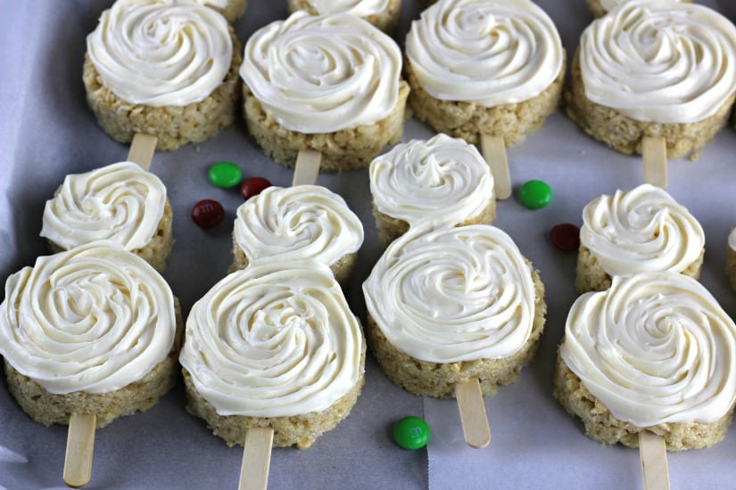 Pillsbury™ Frosted Snowmen on a Stick