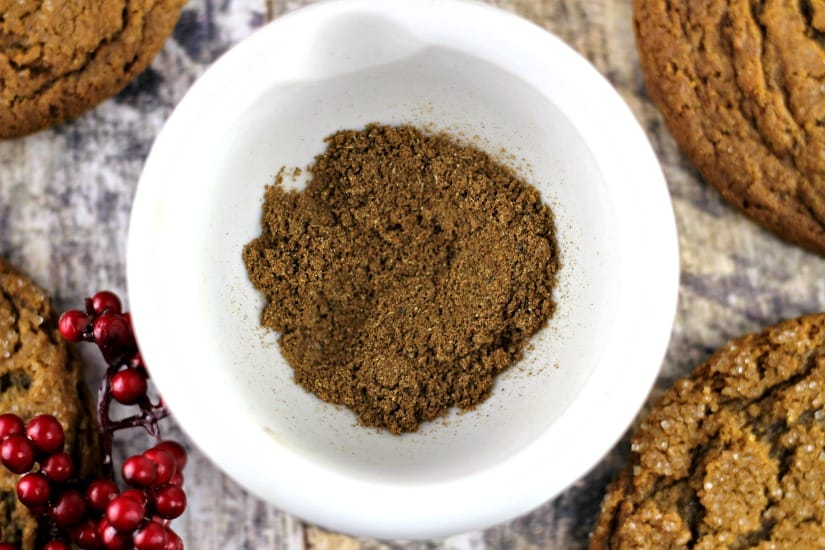 Soft and Chewy Ginger Spiced Molasses Cookies