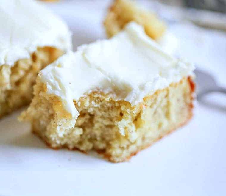 Yummy Sour Cream Banana Bars