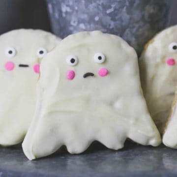 Halloween Peanut Butter Rice Krispie Ghosts