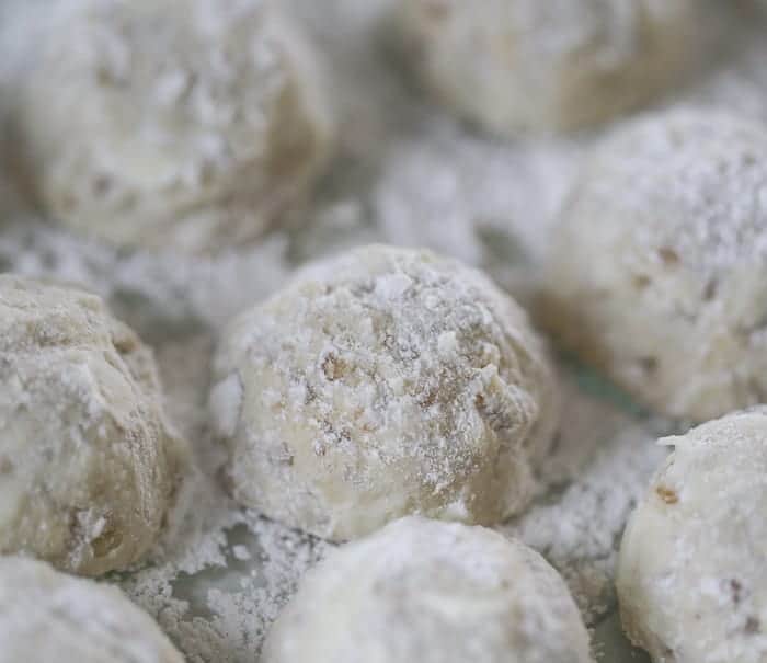 butter pecan snowball cookie recipe for the holidays