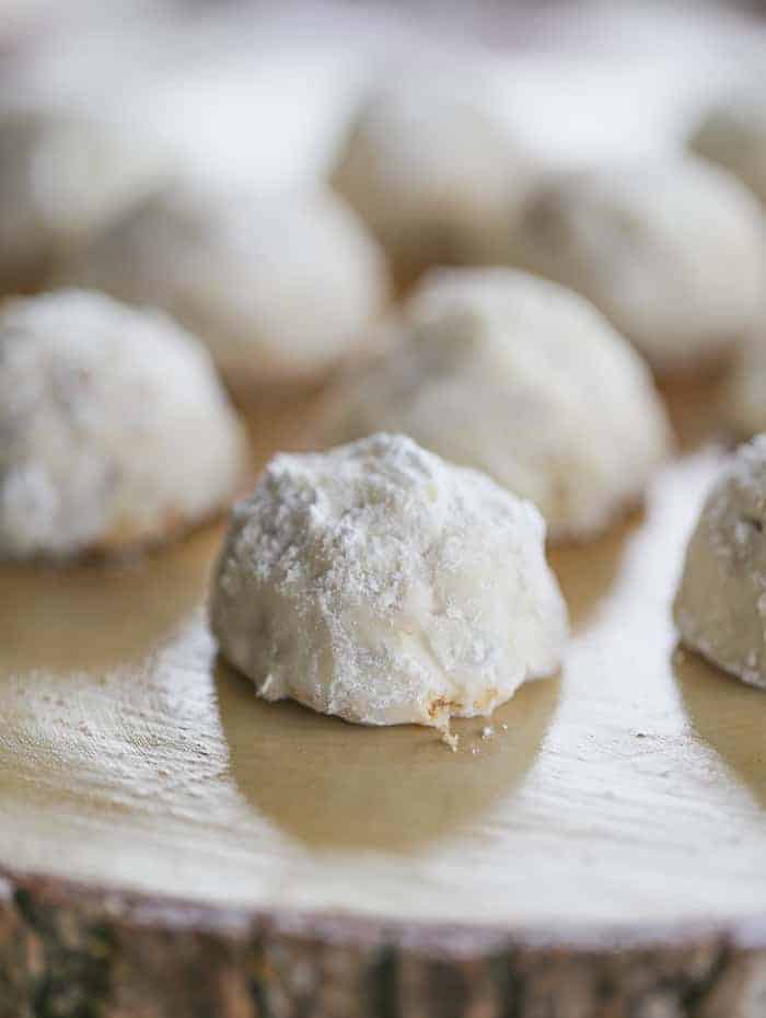 butter pecan snowball cookie recipe for the holidays