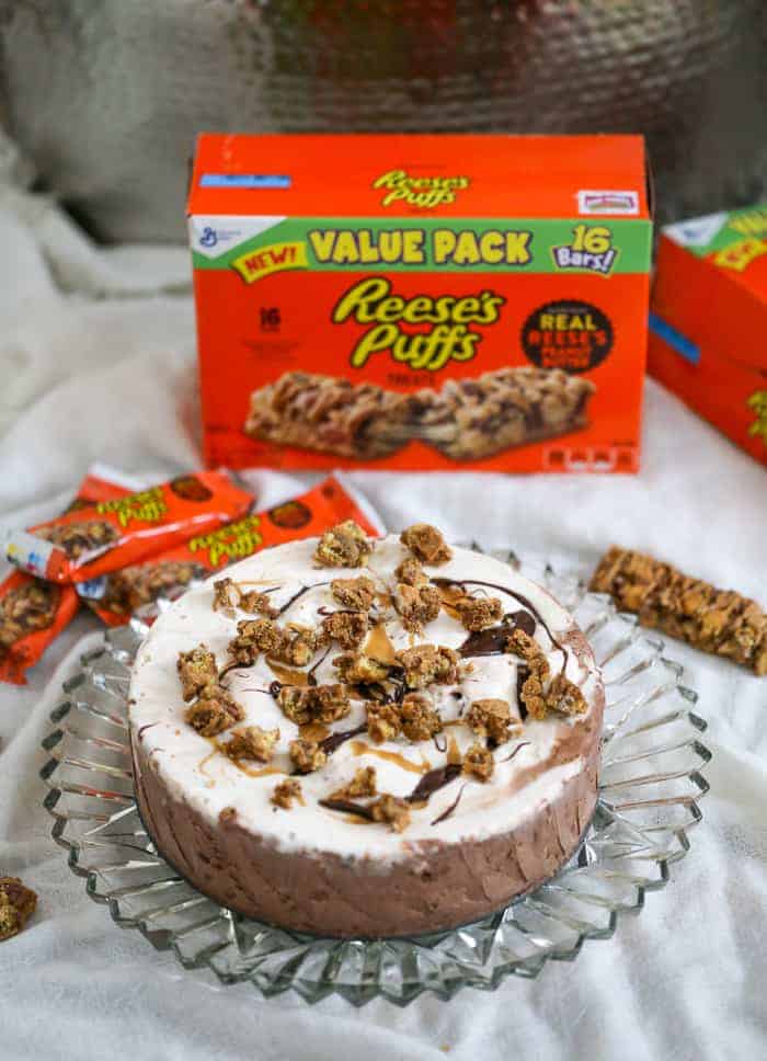 #ad Reese's Puffs Treat Ice Cream Sundae Cake! With everybody's favorite combination Chocolate & Peanut Butter!   @generalmills @walmart @reesespuffs @luckycharms @cinnamontoastcrunch 