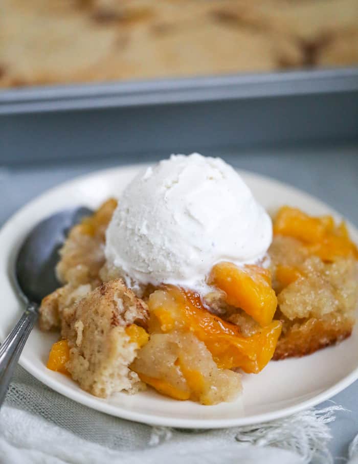 Easy Peach Cake Cobbler