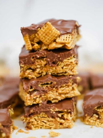 OMG Honey Chex Chocolate Peanut Butter Bars - No-Bake - GF
