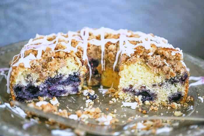 coffee cake with blueberries