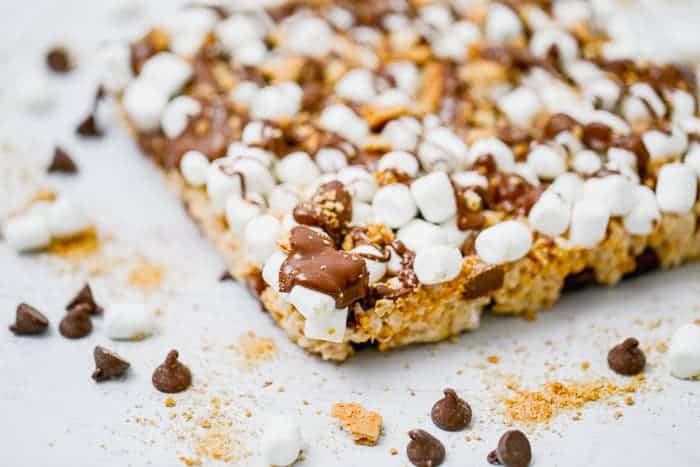 Marshmallow S'mores Rice Krispies - s'more rice krispies treats - s'mores rice krispie treats
