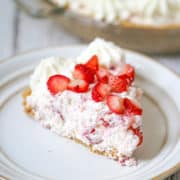 No Bake Strawberry Cheesecake Cream Pie