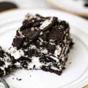 4 Ingredient Fluffy Oreo Dessert