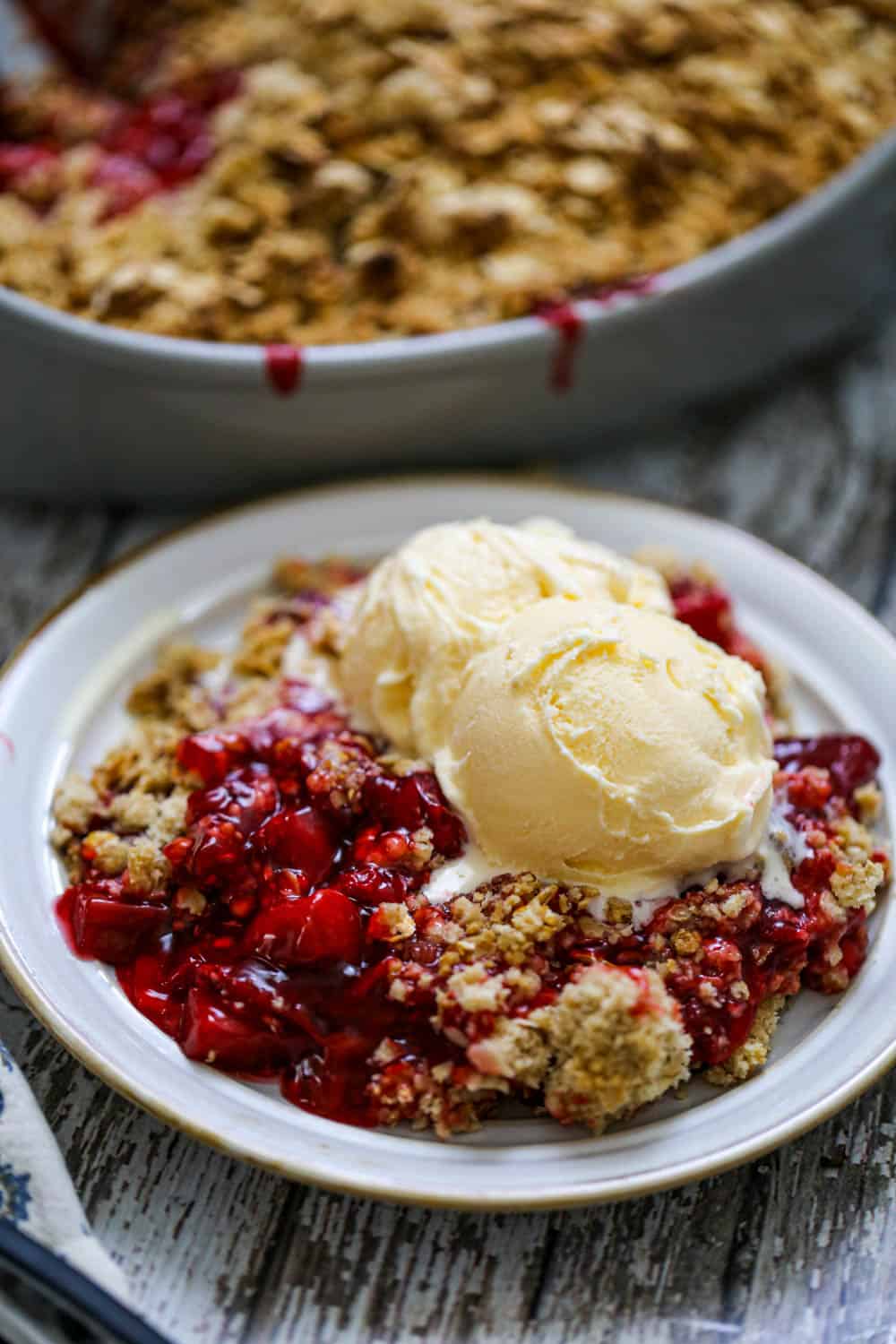 Rhubarb Berry Crisp
