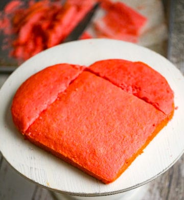How to Make a Heart-Shaped Valentine's Day Cake