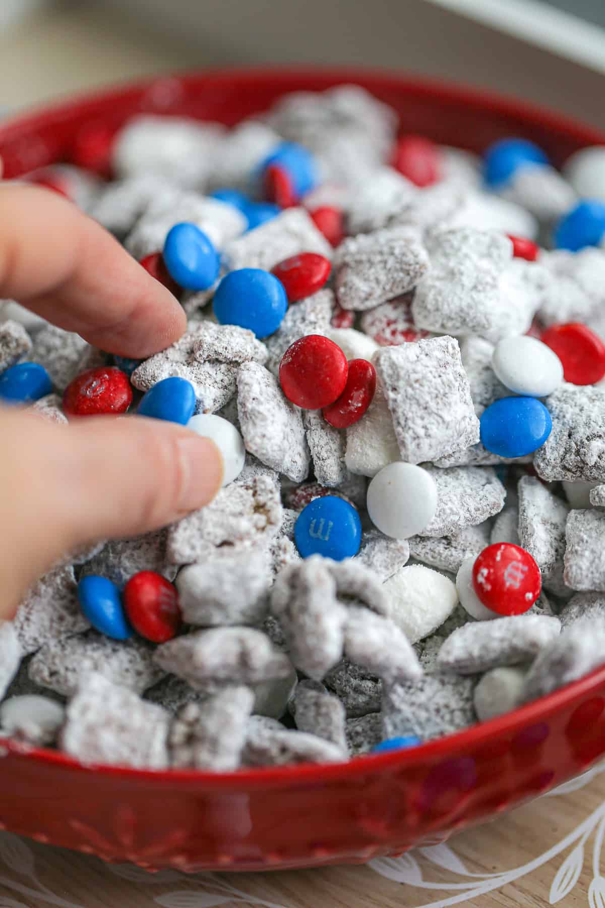 4th of July puppy chow