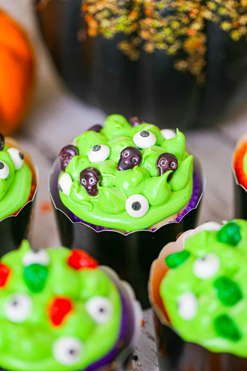 3 Easy Halloween Cupcake Ideas The Baking ChocolaTess