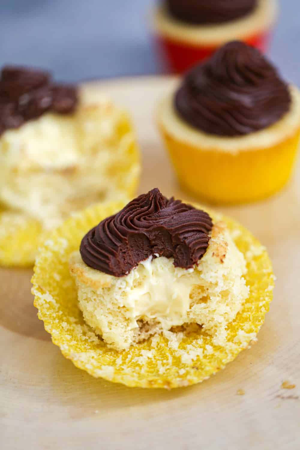Boston Cream Cupcakes - The Baking ChocolaTess