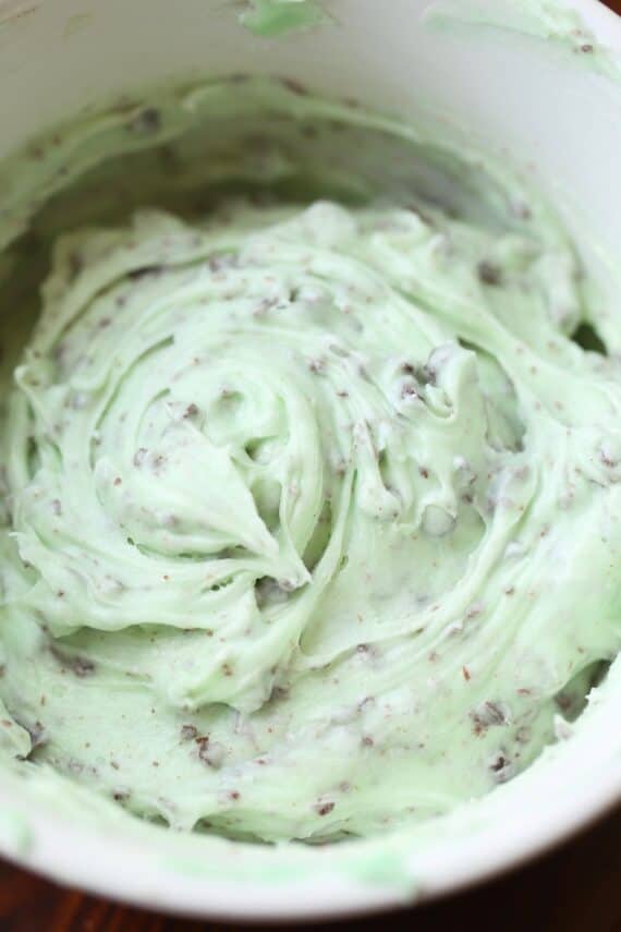 Mint Chocolate Chip Buttercream Frosting