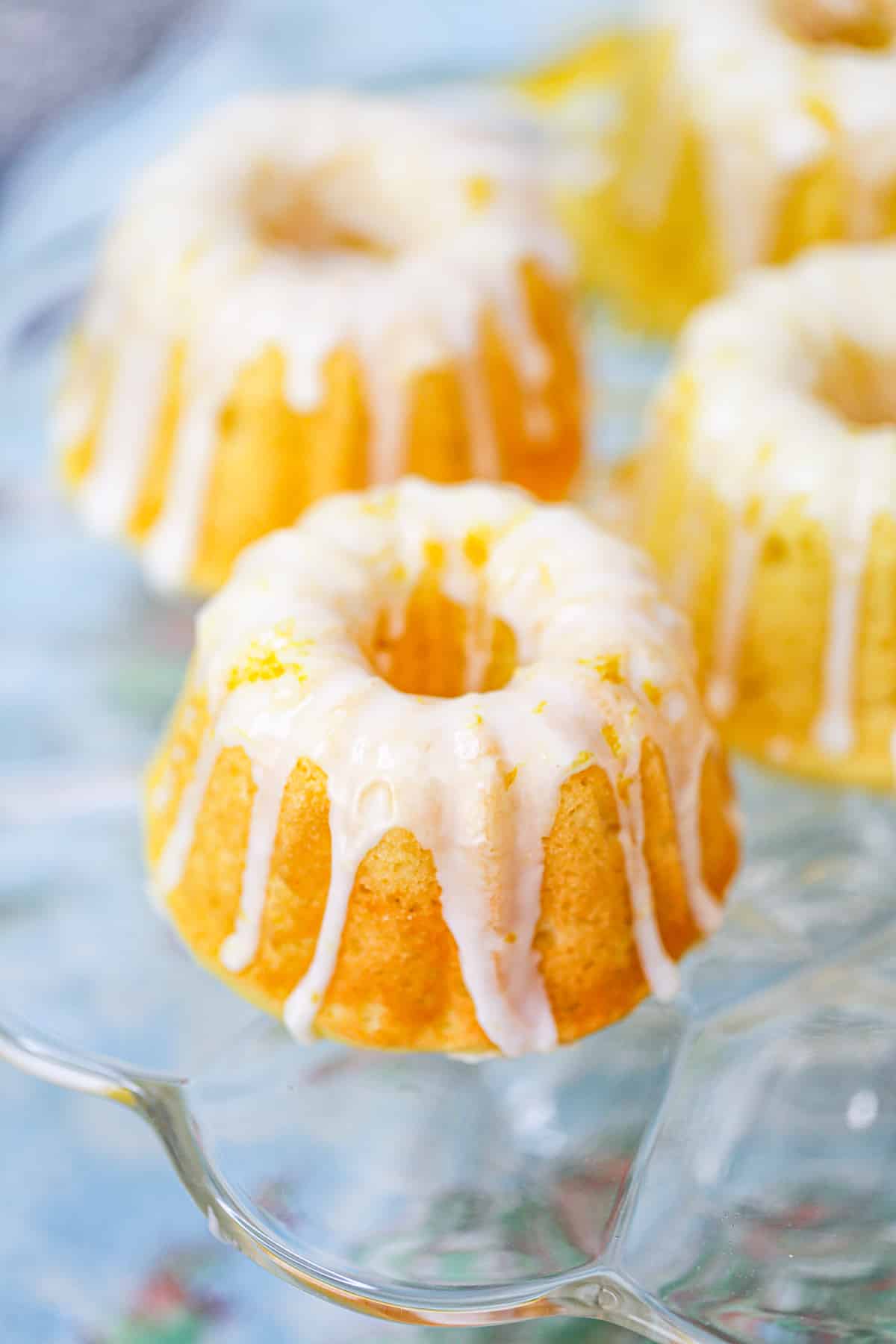 Mini Lemon Bundt Cakes - The Baking ChocolaTess
