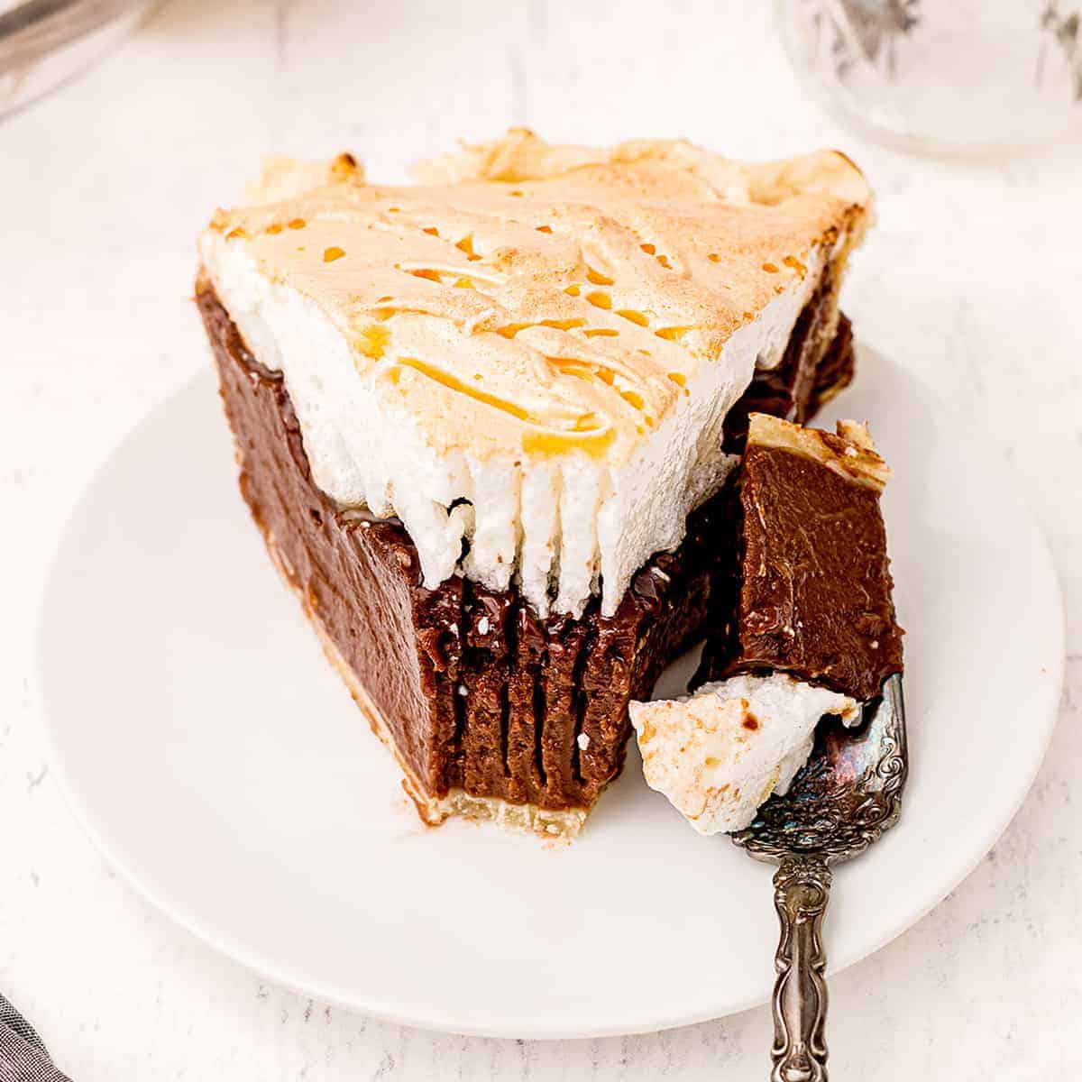 Old Fashioned Homemade Chocolate Meringue Pie - best chocolate dessert recipes