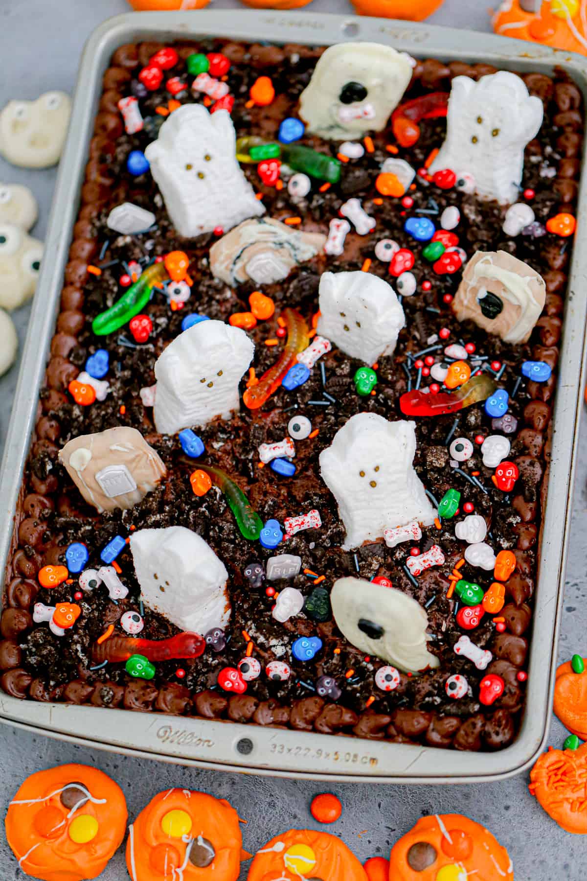 Halloween Graveyard Dirt Cake recipe ghost candy chocolate