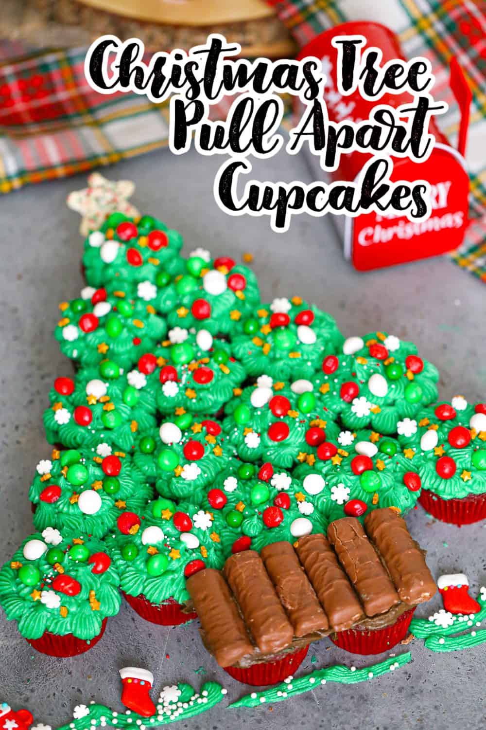 Christmas Tree Pull Apart Cupcakes Cake recipe party dessert