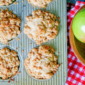 Apple Crumble Muffins