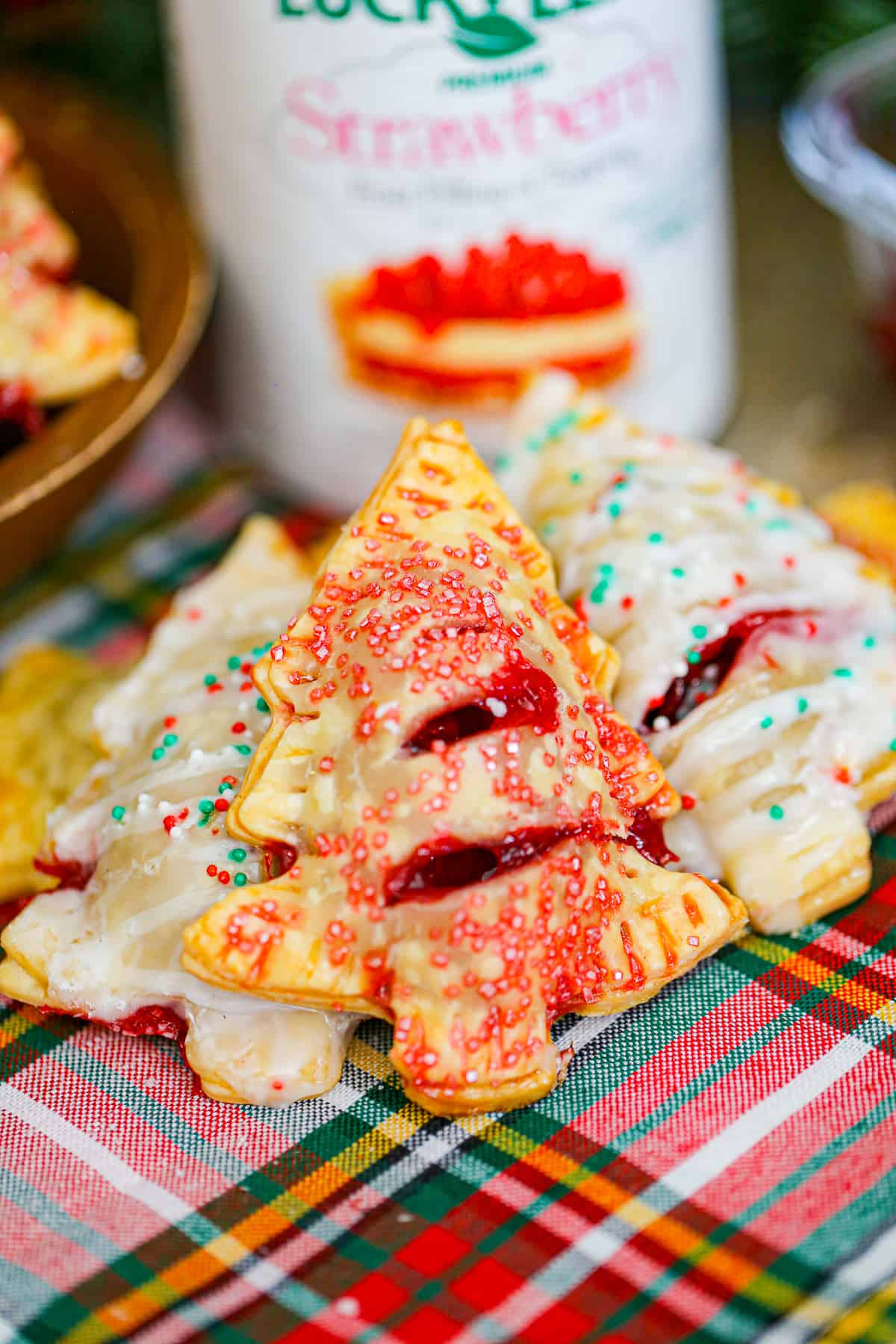 Christmas Tree Strawberry Hand Pies recipe using lucky leaf fruit filling